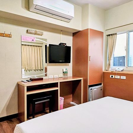 Hotel South Sea Гаосюн Экстерьер фото
