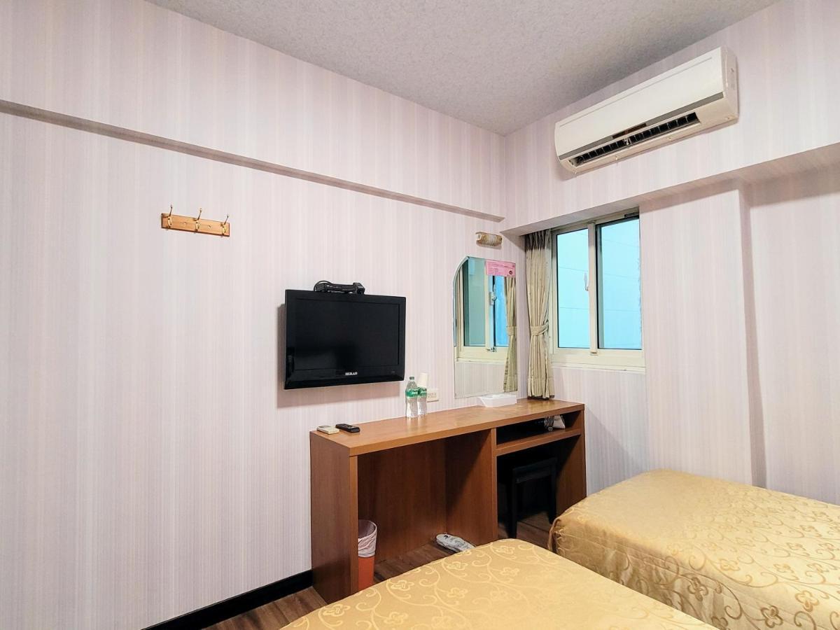 Hotel South Sea Гаосюн Экстерьер фото