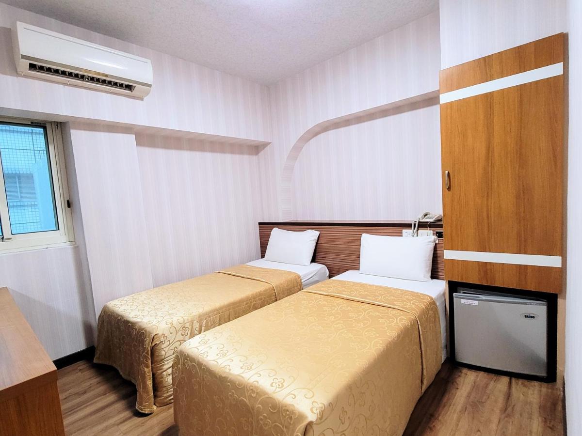 Hotel South Sea Гаосюн Экстерьер фото